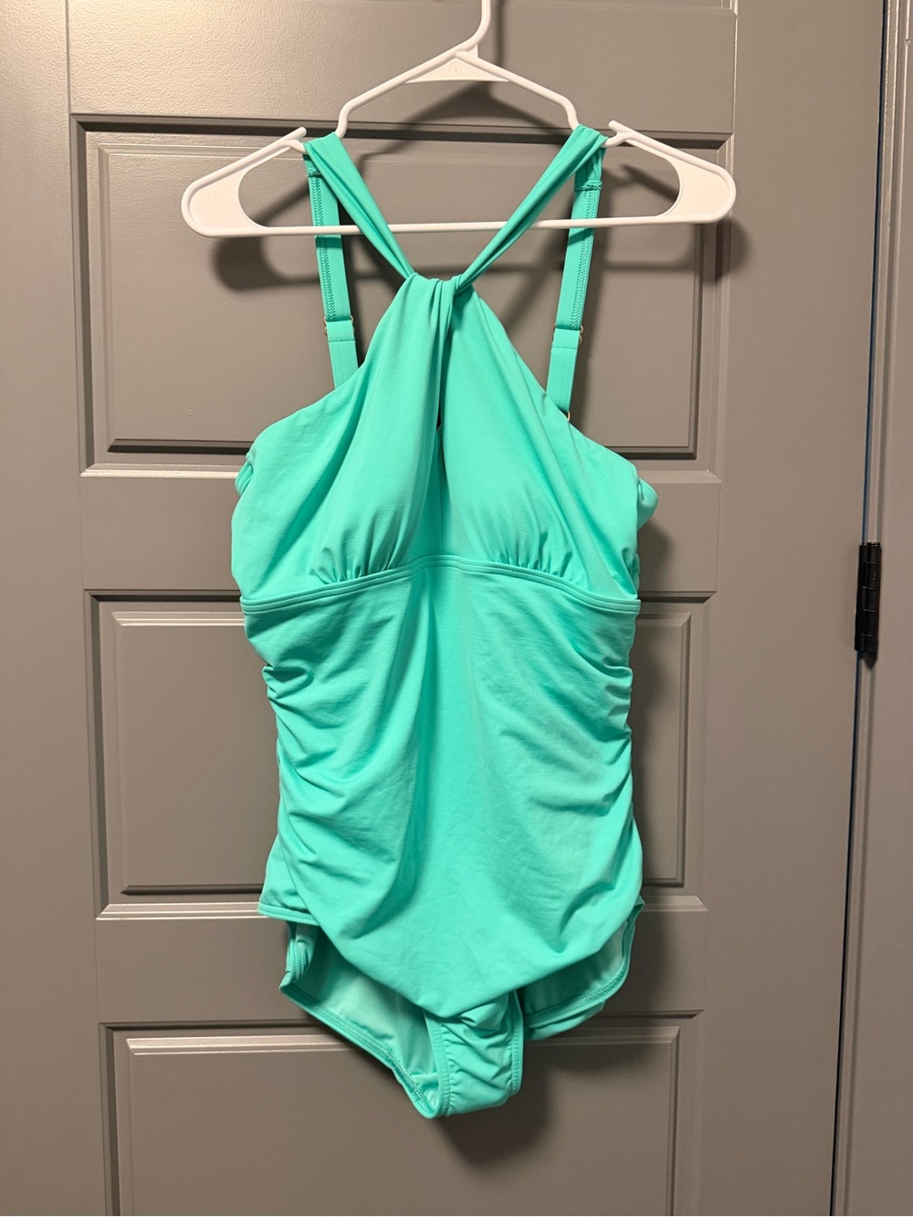 Lands’ End Women’s Mint Green One-Piece Swimsuit LARGE NWOT